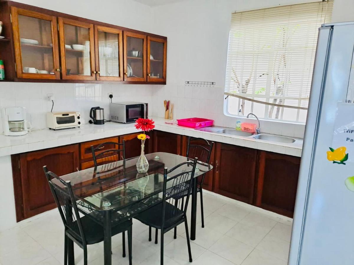 Lavender Hotel Le Morne Ngoại thất bức ảnh